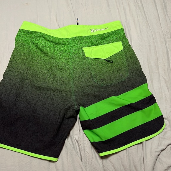 Hurley board shorts - Picture 2 of 4